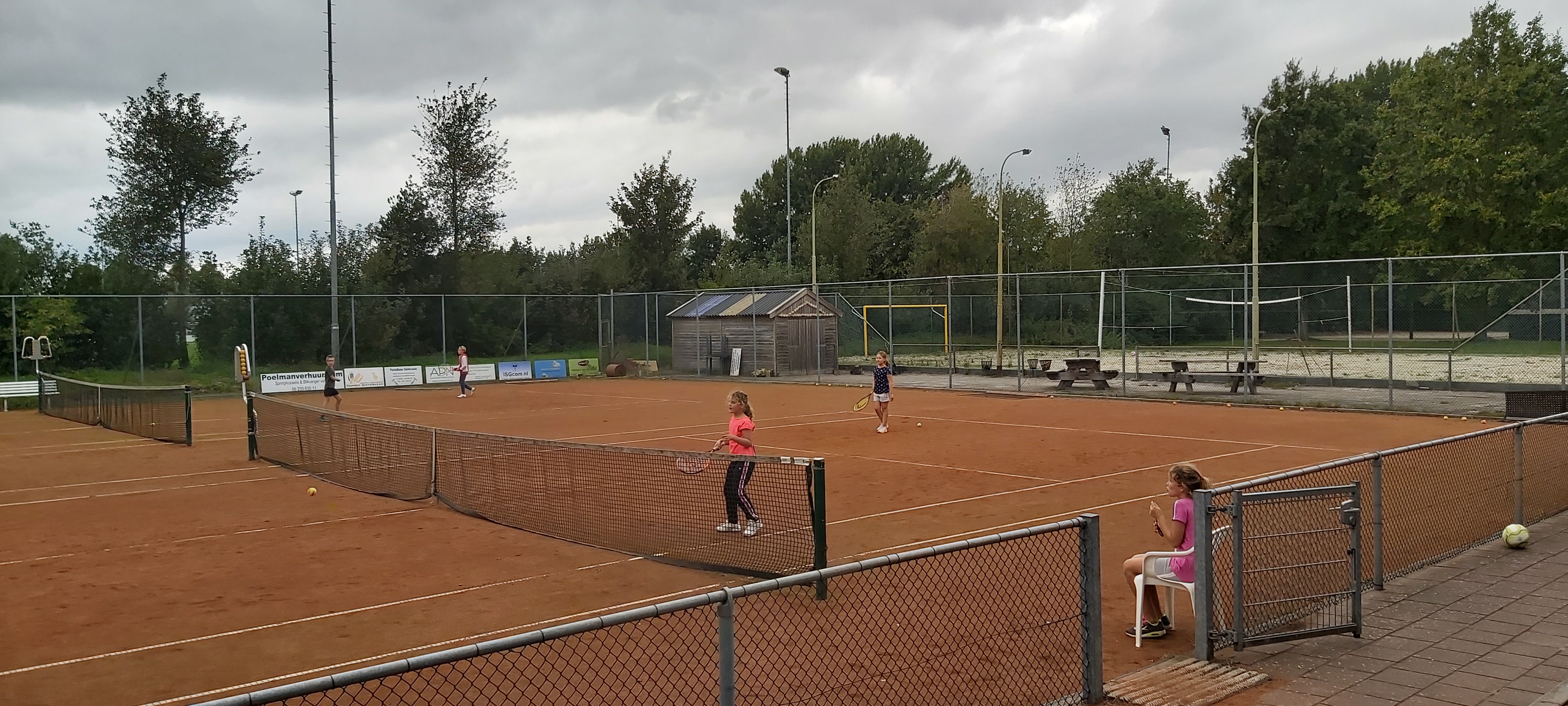 Tennissen voor jeugdleden (
